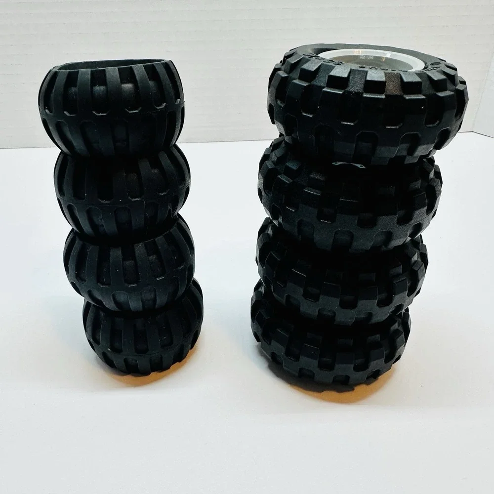 LEGO Tire and Rim Lot of 16 Parts. 43.2x26 & 56x26 LEGO Technic Wheels Tires